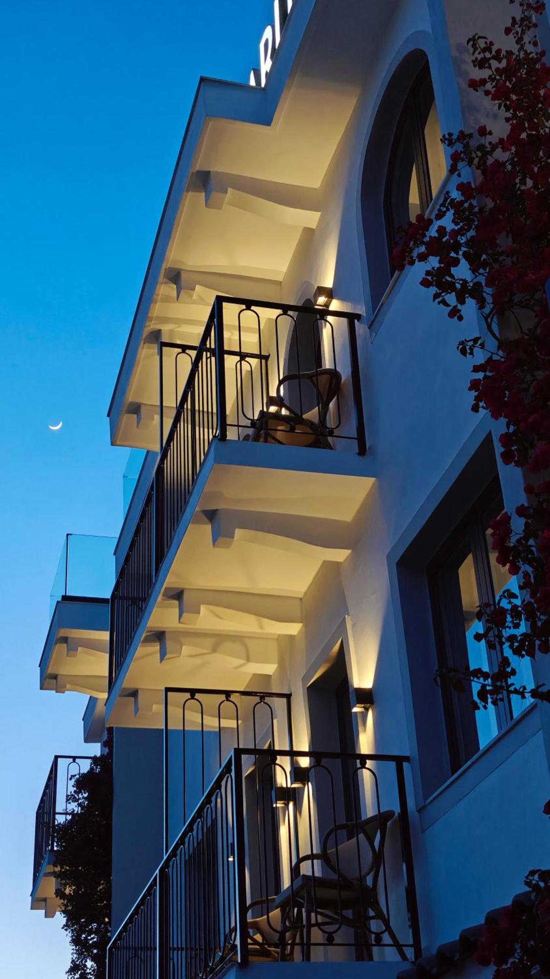 סרנדה Villa Margarit Boutique Hotel מראה חיצוני תמונה