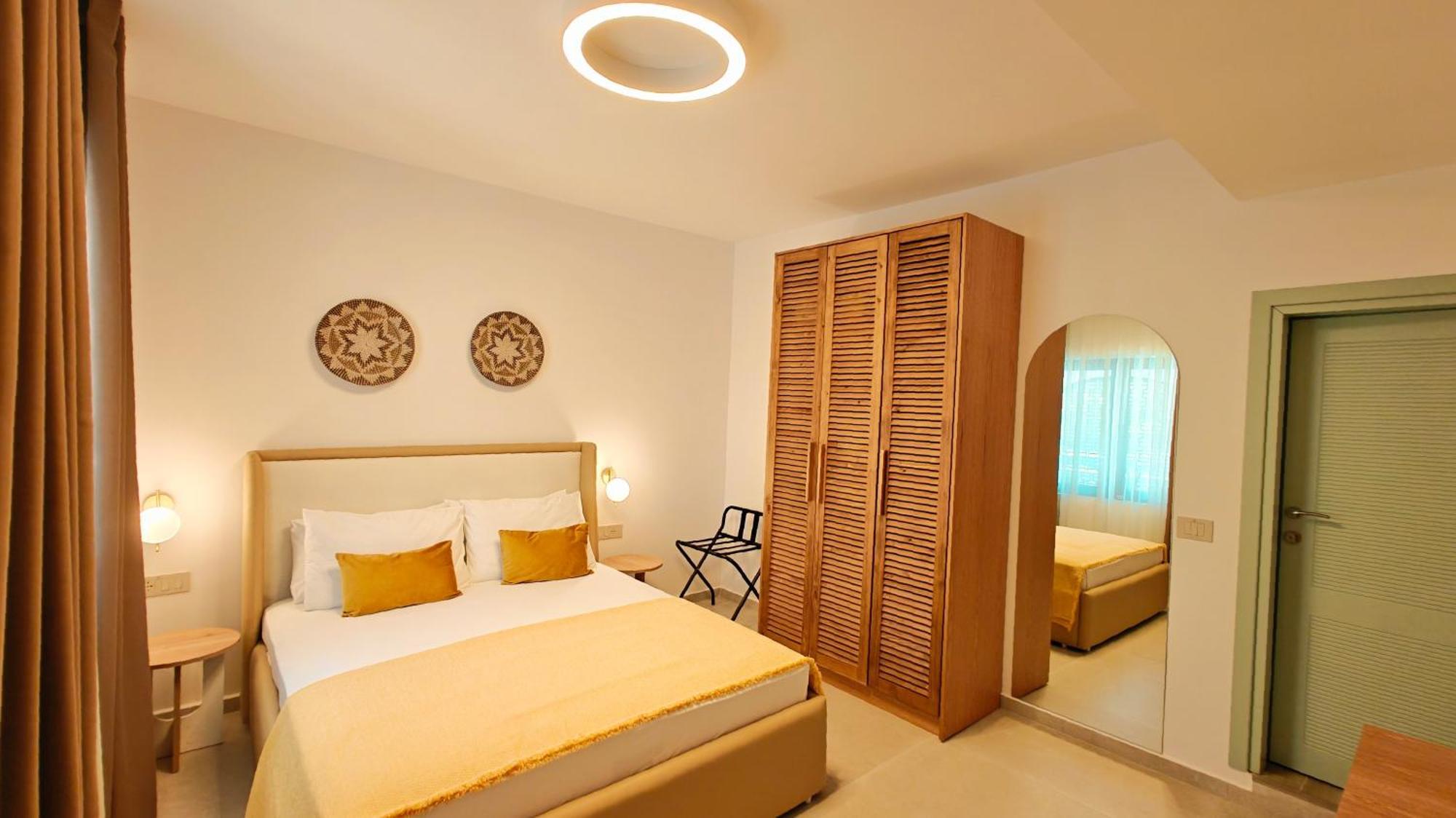 סרנדה Villa Margarit Boutique Hotel מראה חיצוני תמונה